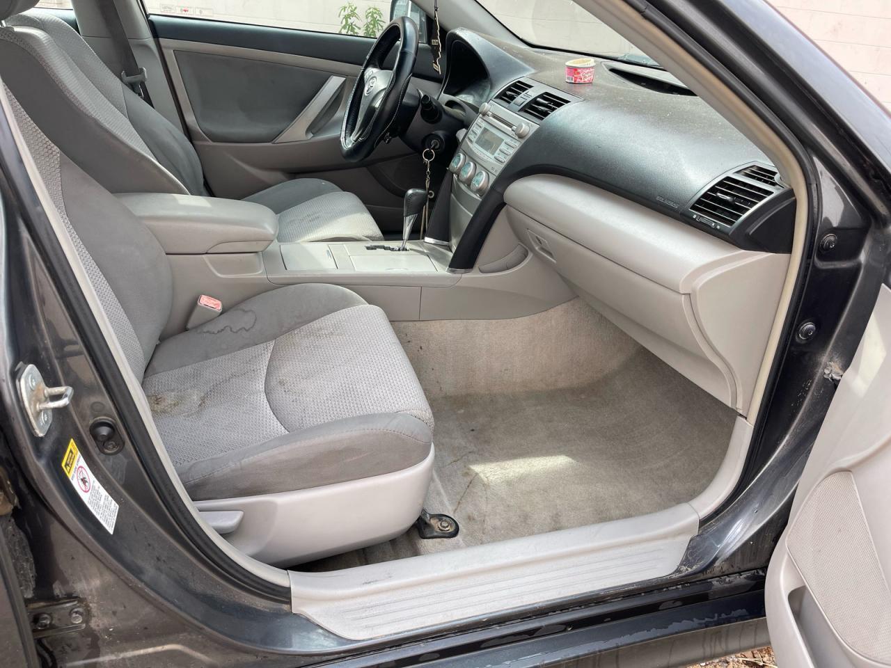 2009 Toyota Camry Base - Image 5