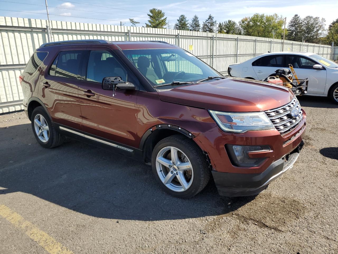 2016 Ford Explorer Xlt - Image 4