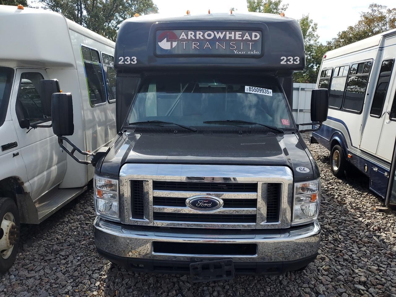 2019 Ford Econoline E450 Super Duty Cutaway Van - Фото 5