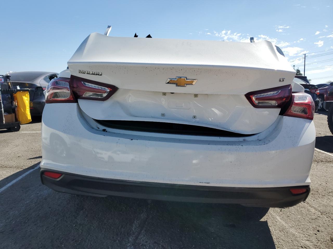 2022 Chevrolet Malibu Lt - Фото 6