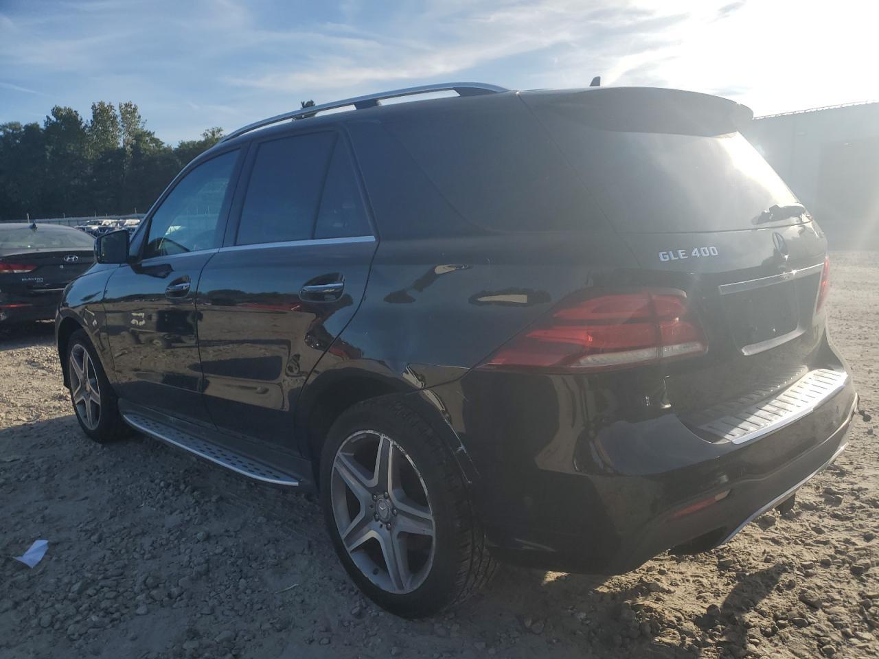 2016 Mercedes-Benz Gle 400 4Matic - Фото 2