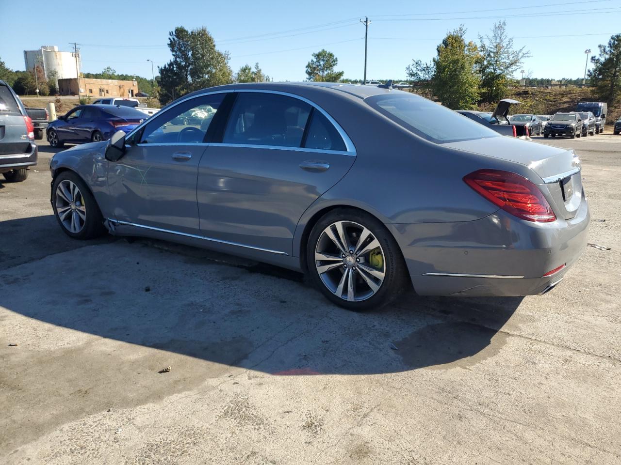 2015 Mercedes-Benz S 550 4Matic - Image 2