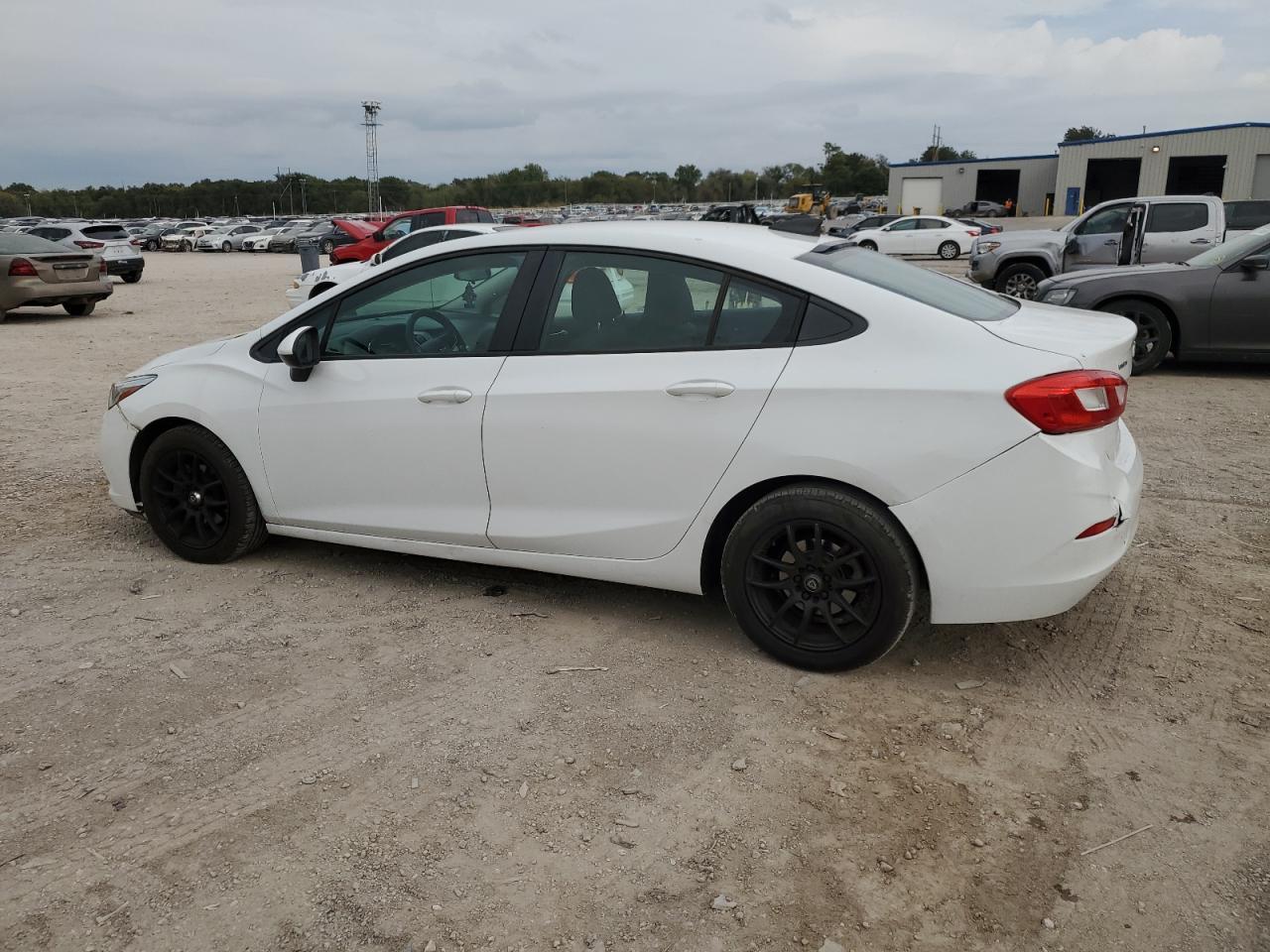 2017 Chevrolet Cruze Ls - Image 2