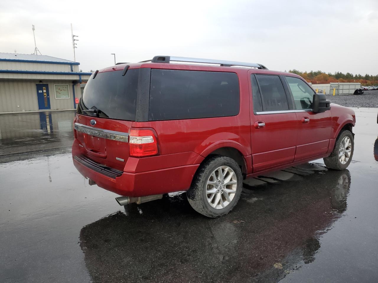 2017 Ford Expedition El Limited - Image 3