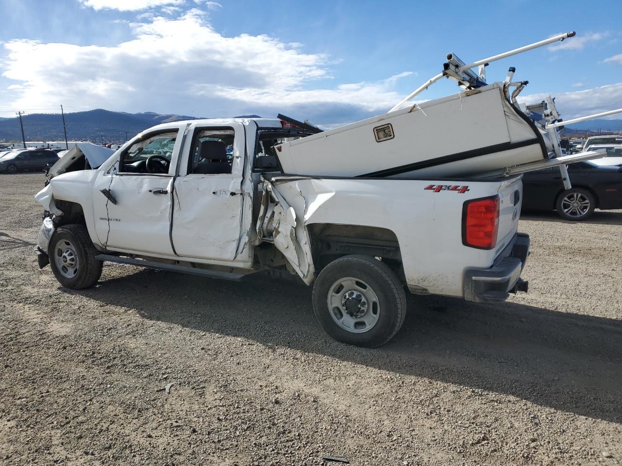 2019 Chevrolet Silverado K2500 Heavy Duty - Фото 2