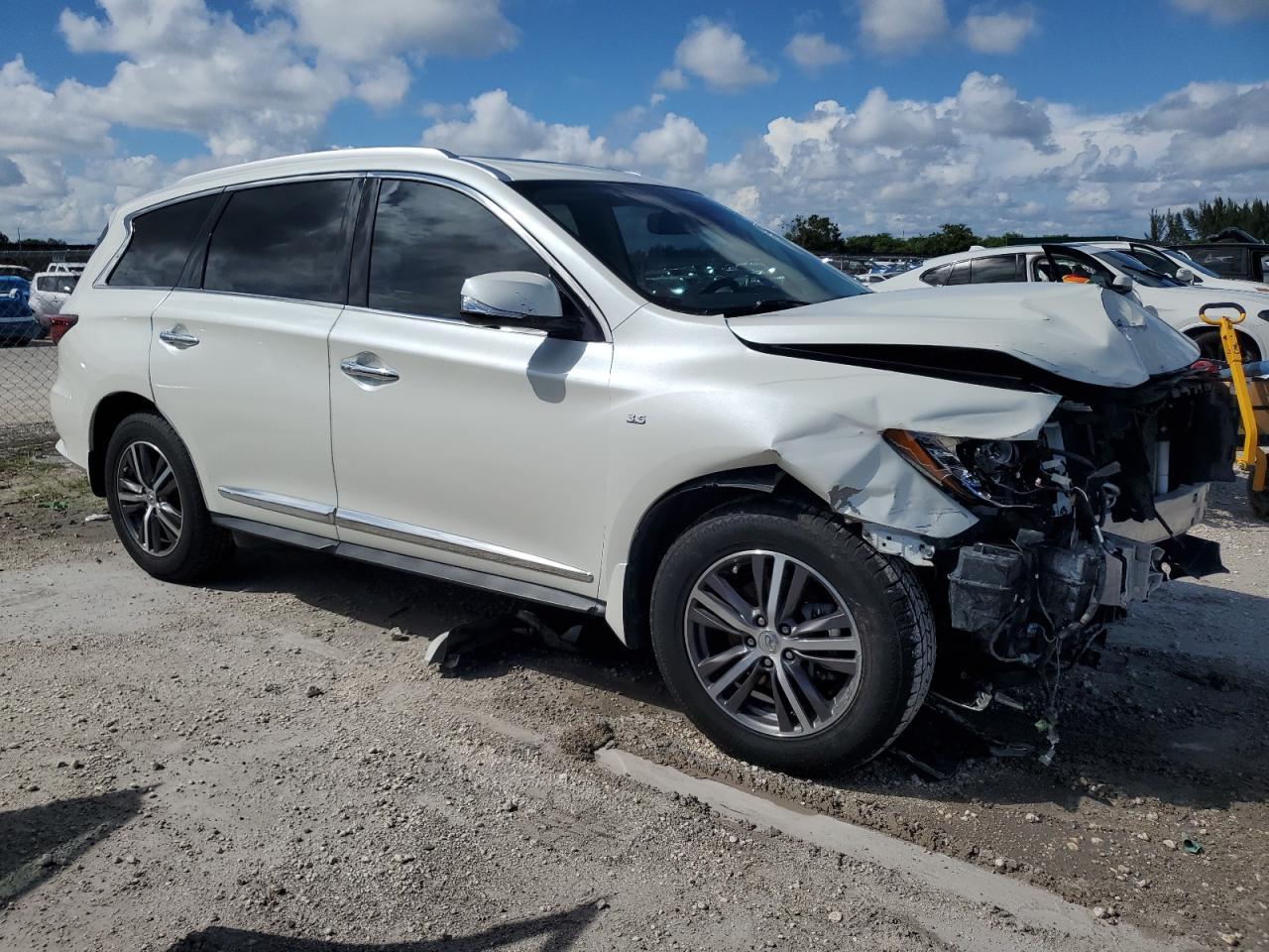 2019 Infiniti Qx60 Luxe - Фото 4