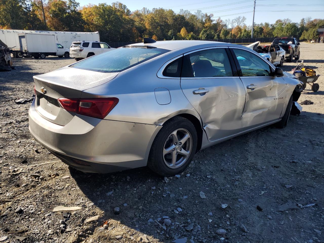 2017 Chevrolet Malibu Ls - Фото 3