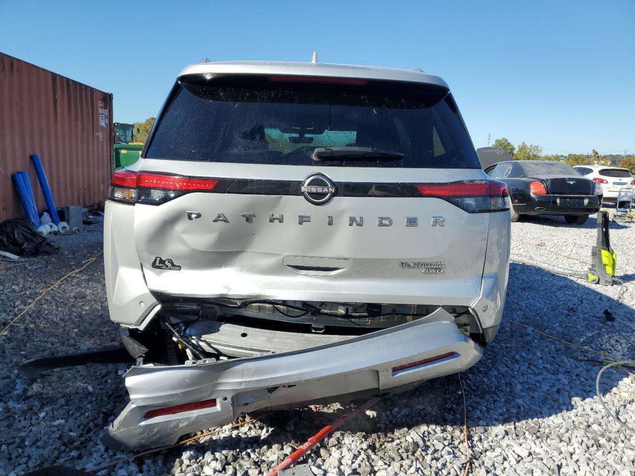 2023 Nissan Pathfinder Platinum - Фото 6
