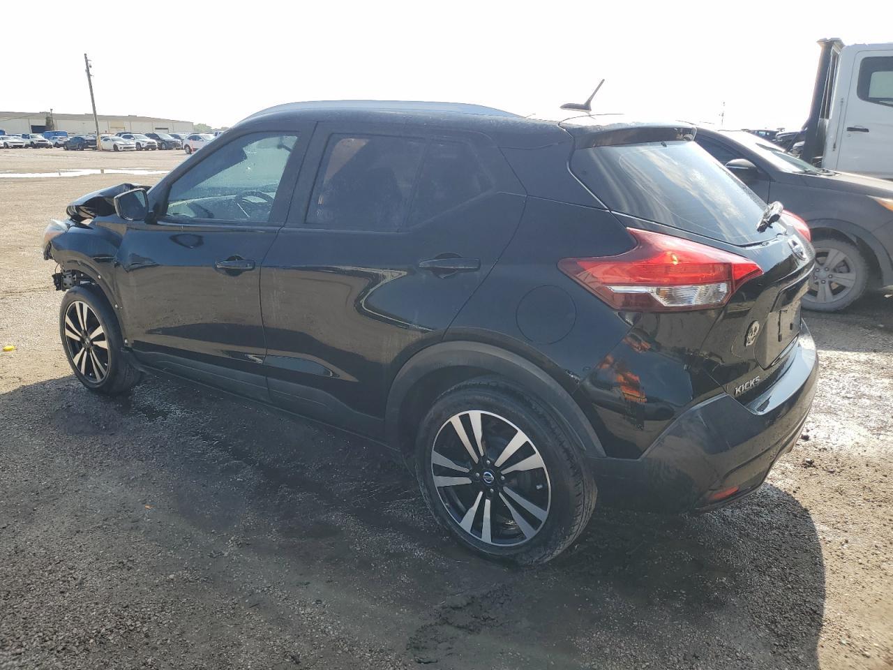 2019 Nissan Kicks S - Фото 2