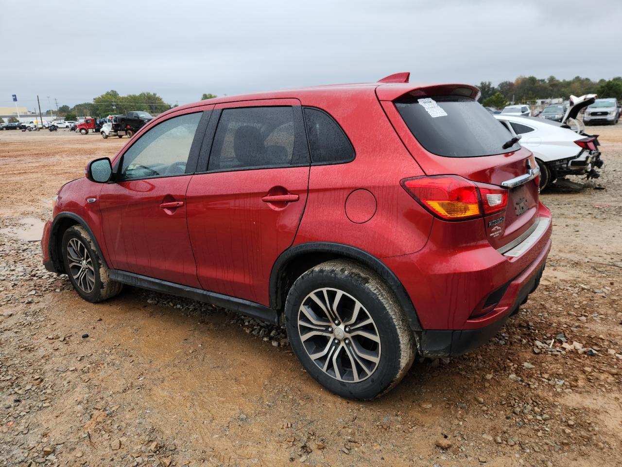 2019 Mitsubishi Outlander Sport Es - Фото 2