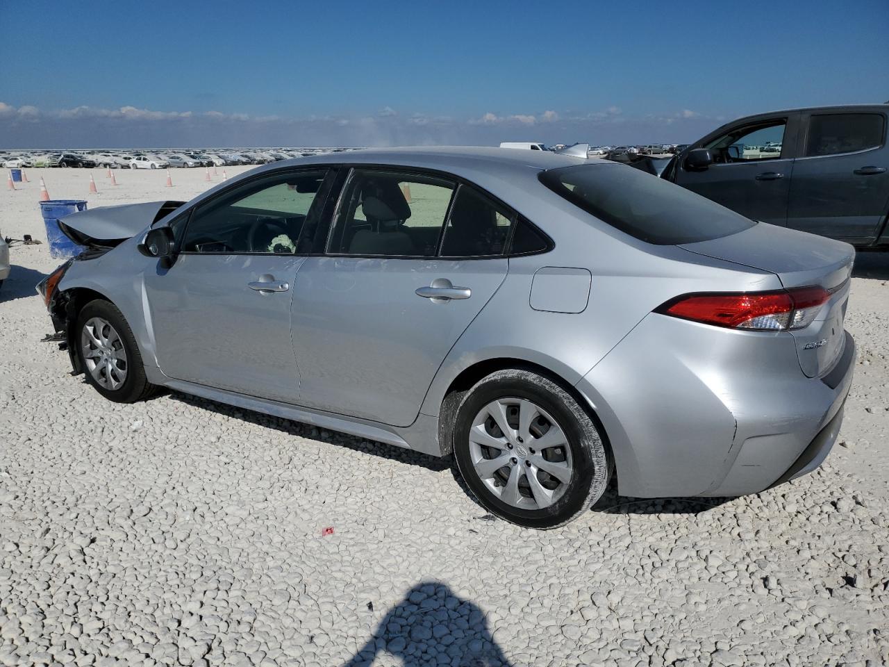 2021 Toyota Corolla Le - Фото 2