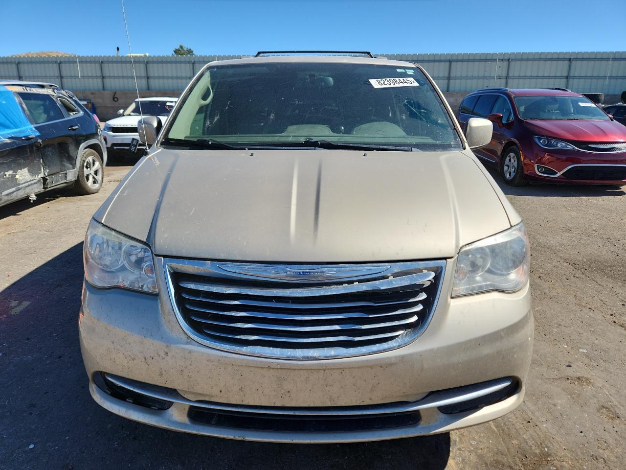 2014 Chrysler Town & Country Touring - Image 5