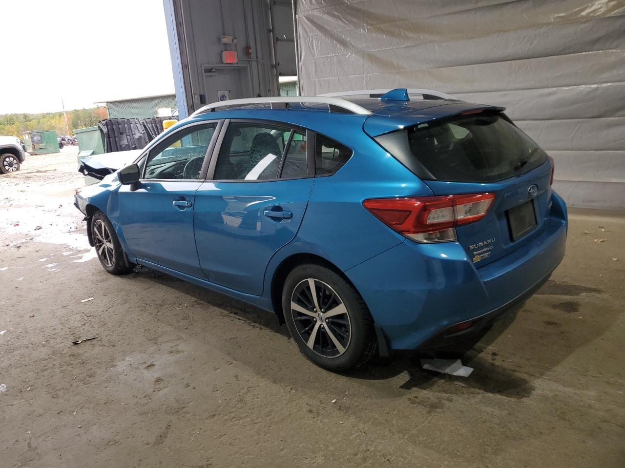 2019 Subaru Impreza Premium - Image 2