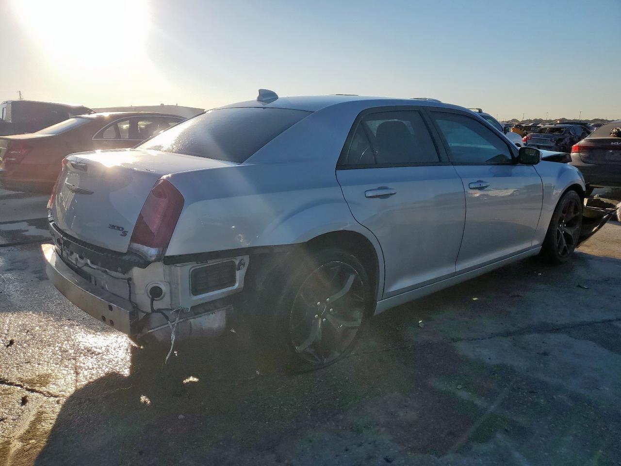 2021 Chrysler 300 S - Image 3