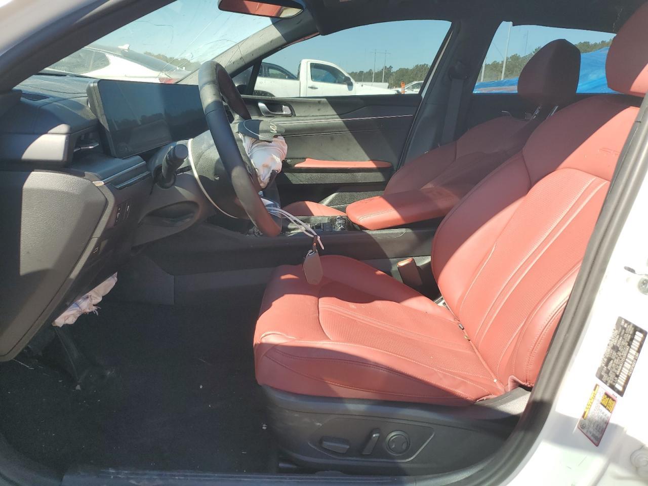 2025 Kia K5 Gt Line - Image 7