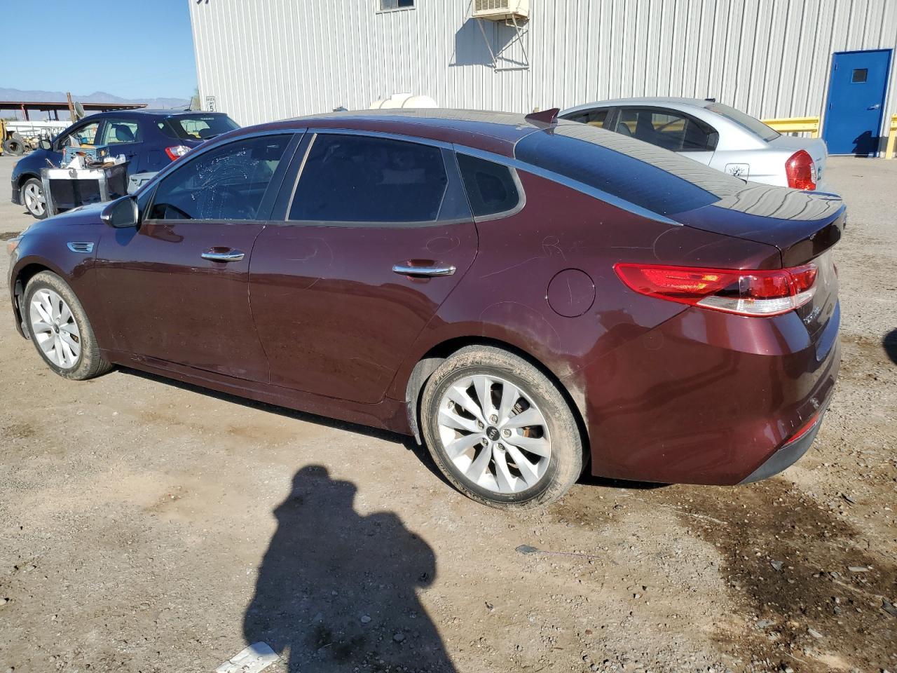 2017 Kia Optima Lx - Фото 2