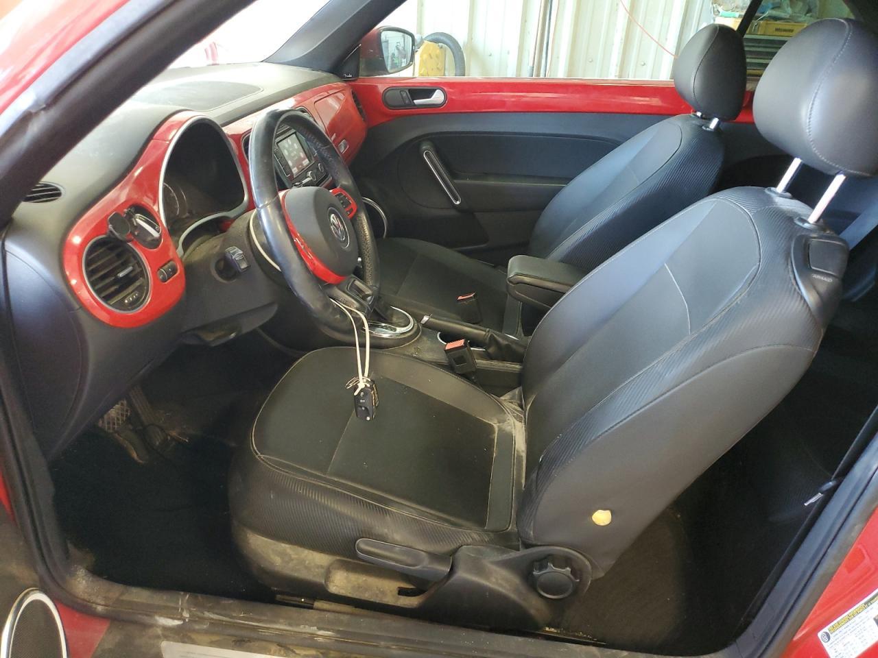 2013 Volkswagen Beetle - Image 7