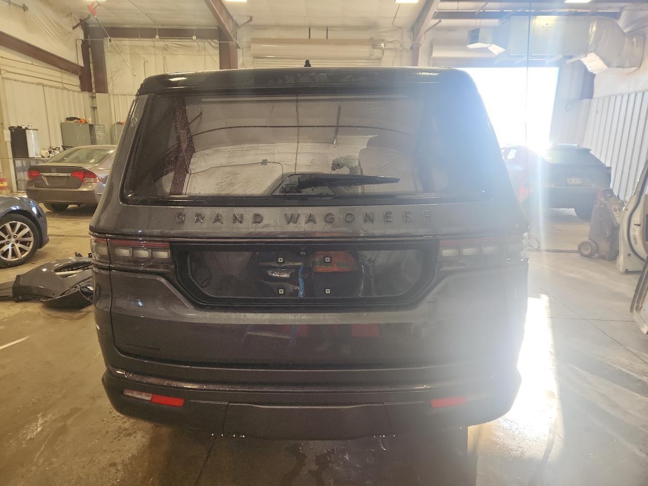 2022 Jeep Grand Wagoneer Series Ii - Фото 6