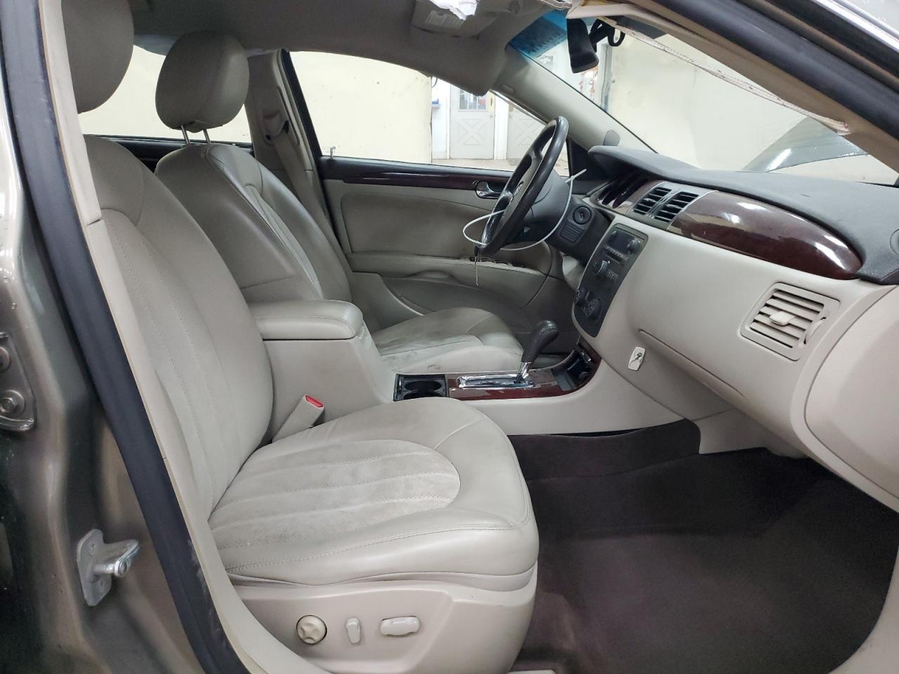 2010 Buick Lucerne Cxl - Фото 7