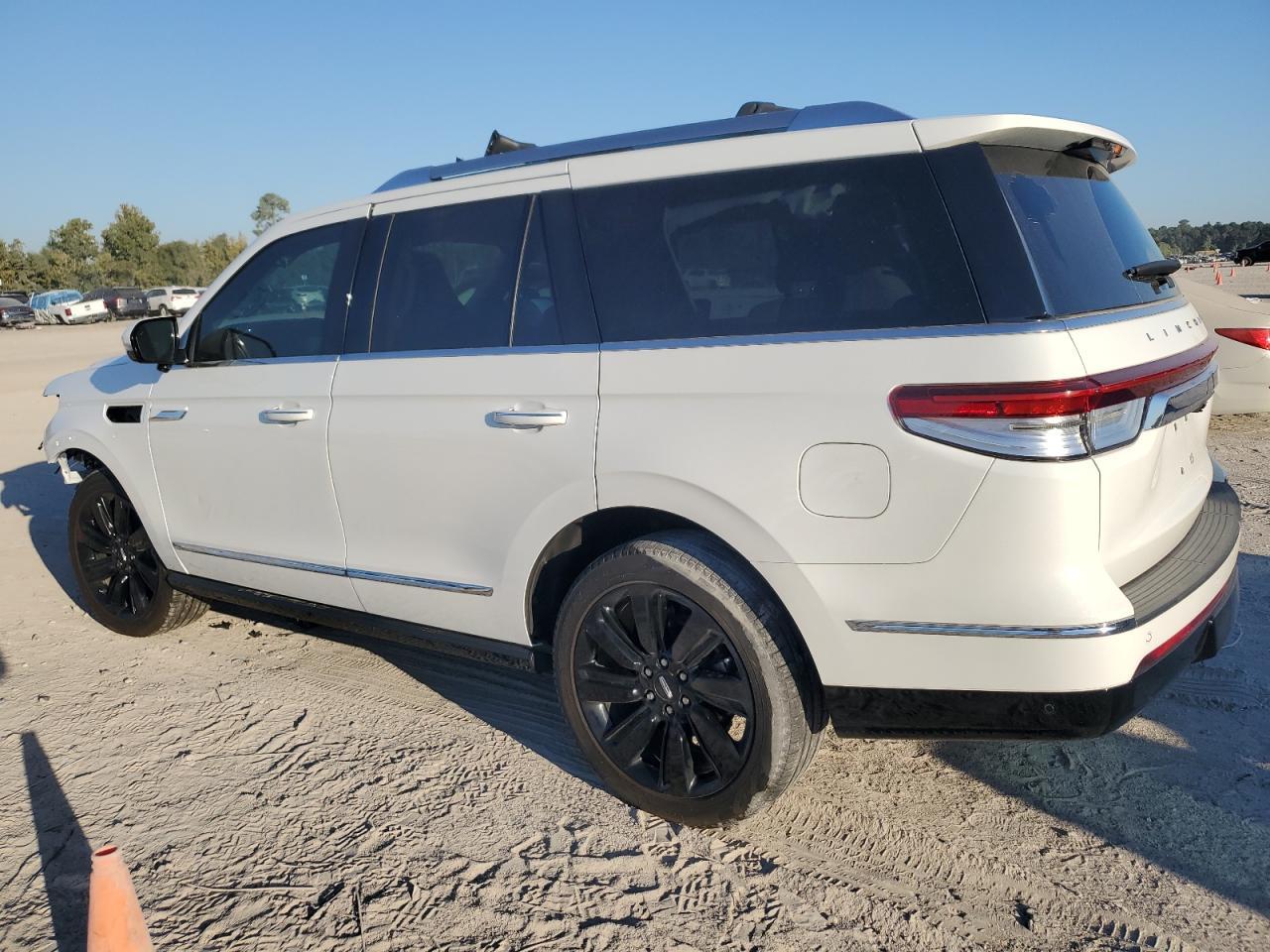 2023 Lincoln Navigator Reserve - Фото 2