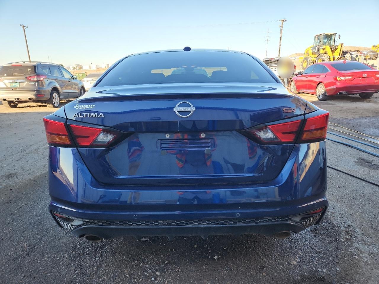 2024 Nissan Altima Sr - Фото 6