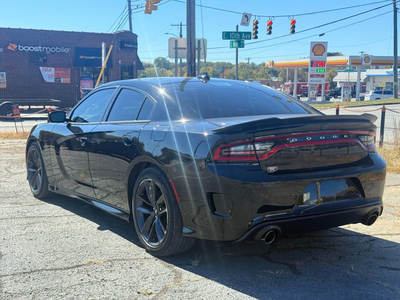 2019 Dodge Charger R/T - Image 3