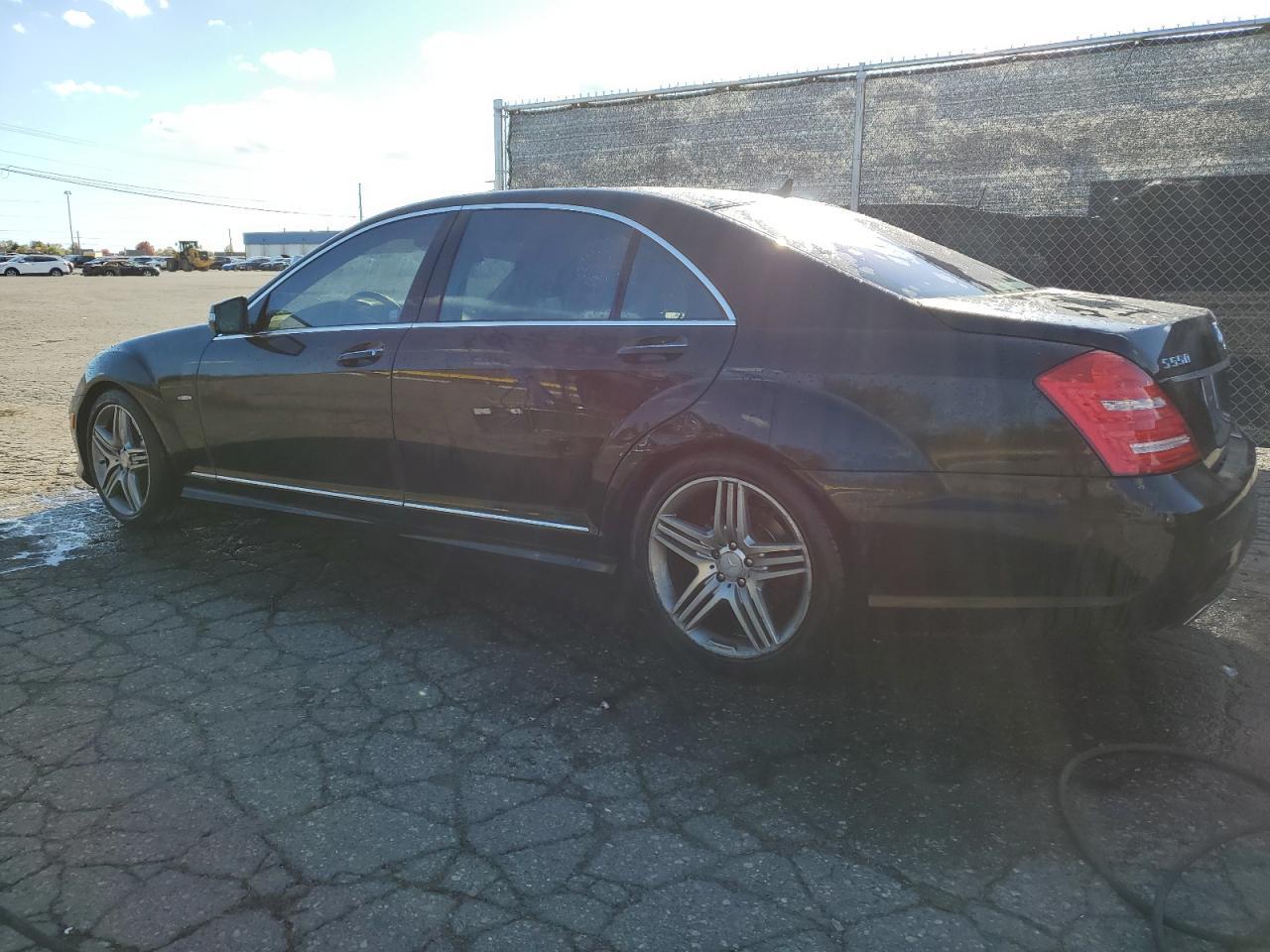 2012 Mercedes-Benz S 550 - Фото 2