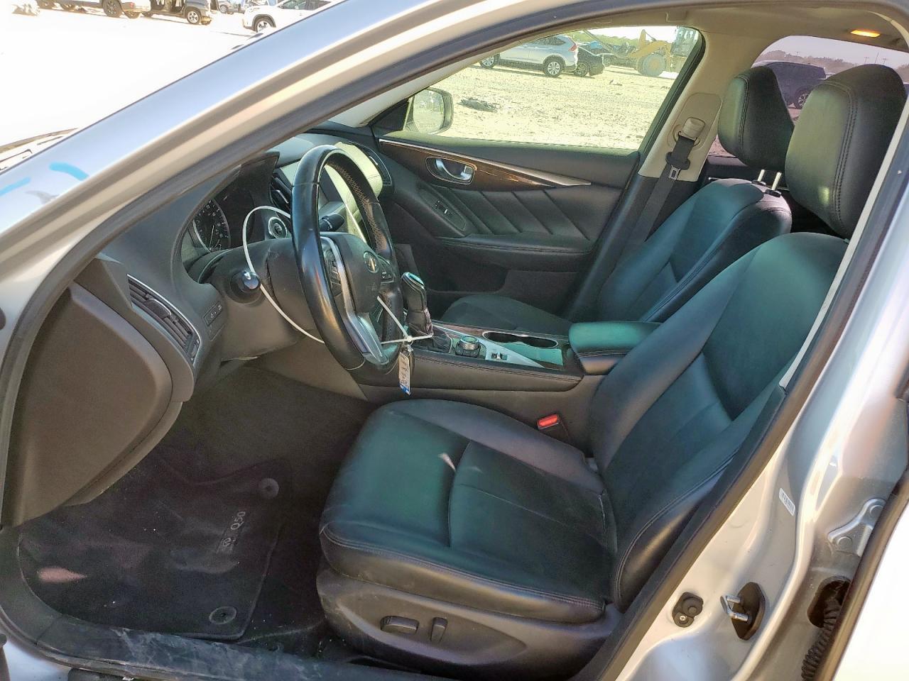 2018 Infiniti Q50 Luxe - Image 7