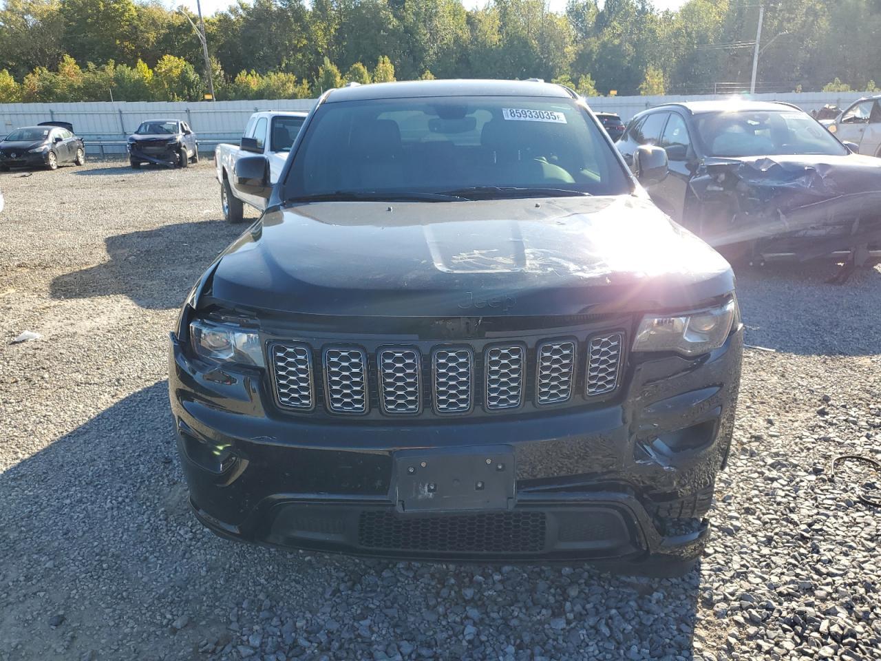2017 Jeep Grand Cherokee Laredo - Фото 5