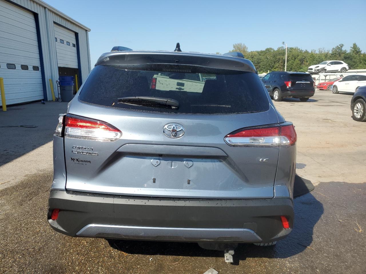 2025 Toyota Corolla Cross Le - Image 6