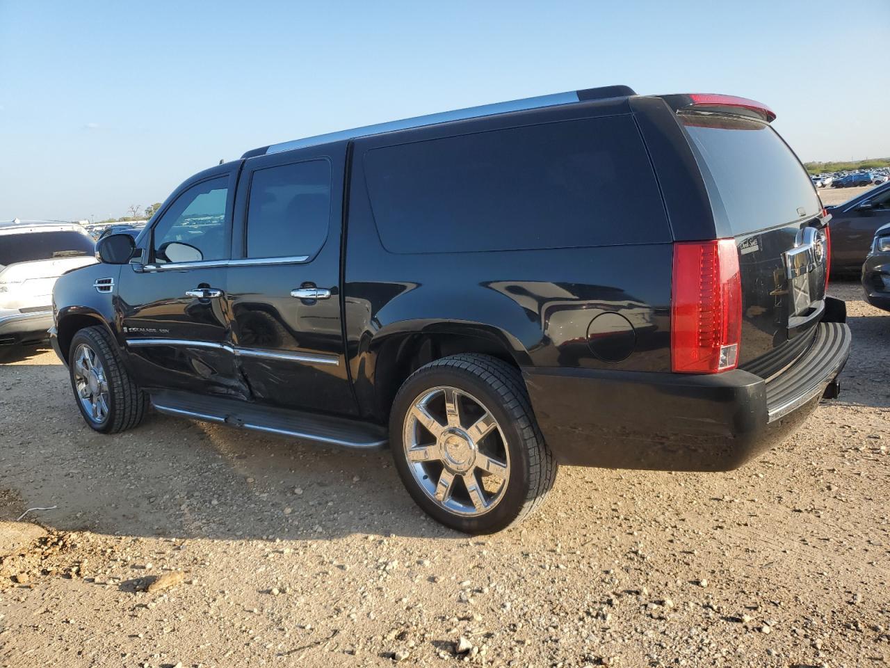 2008 Cadillac Escalade Esv - Image 2