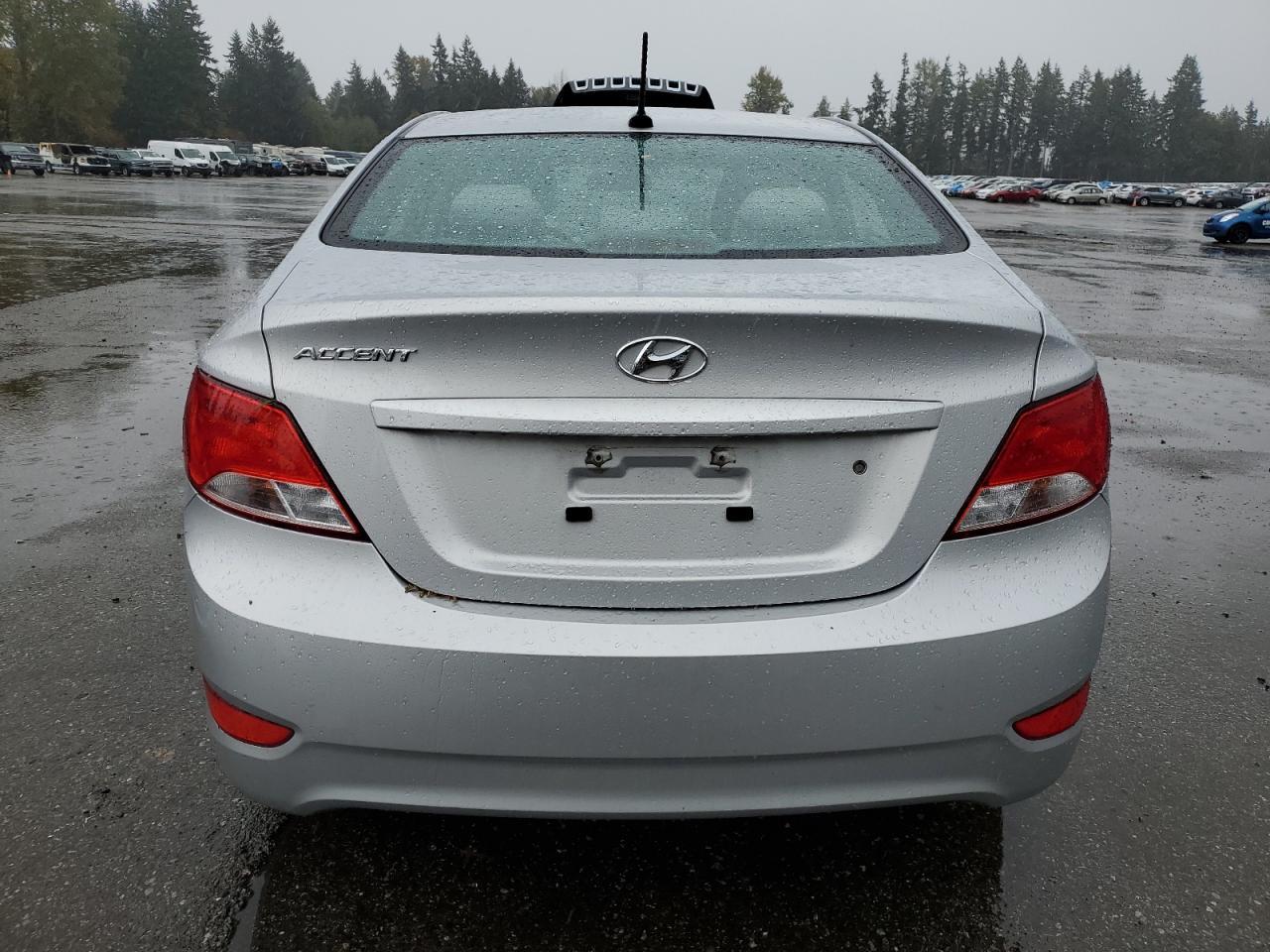 2017 Hyundai Accent Se - Фото 6