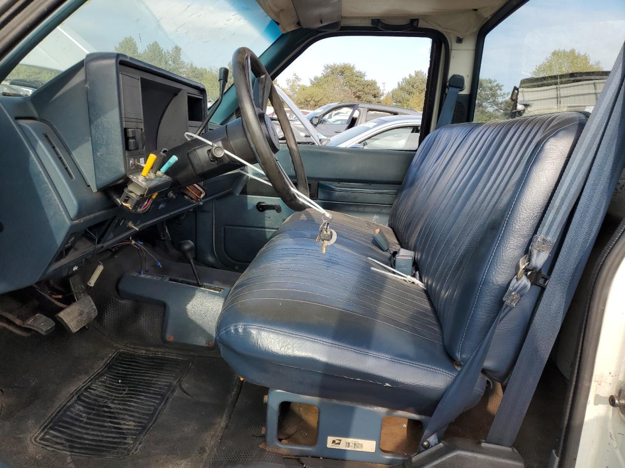 1989 Chevrolet Gmt-400 K2500 - Image 7