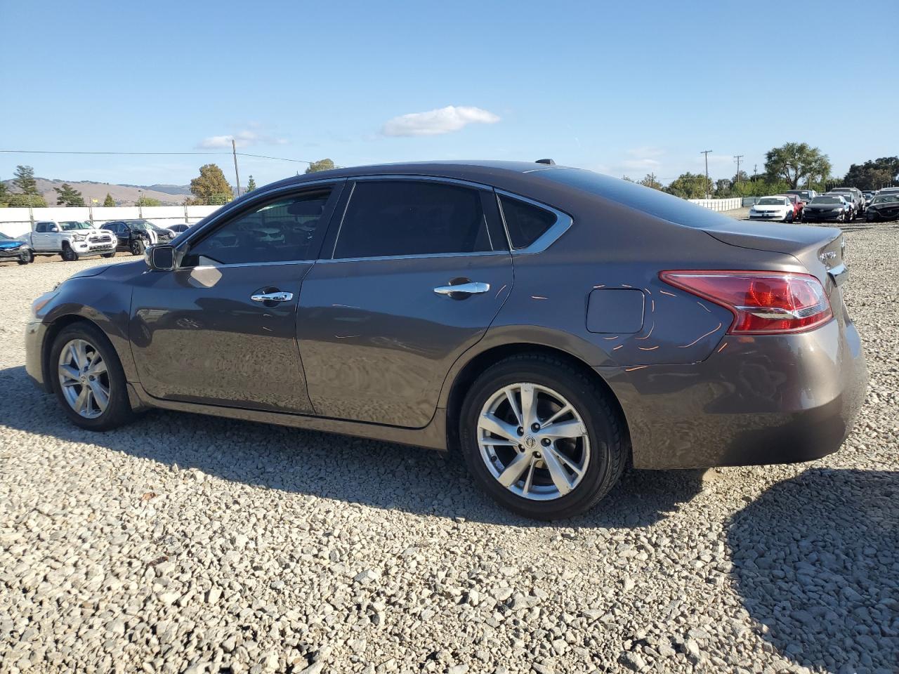 2013 Nissan Altima 2.5 - Фото 2
