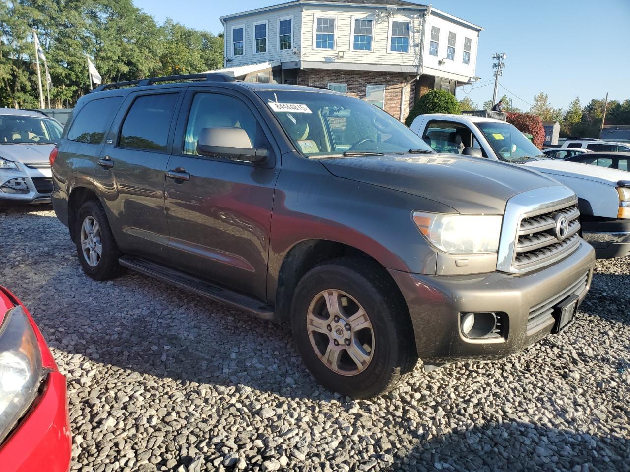 2010 Toyota Sequoia Sr5 - Image 4