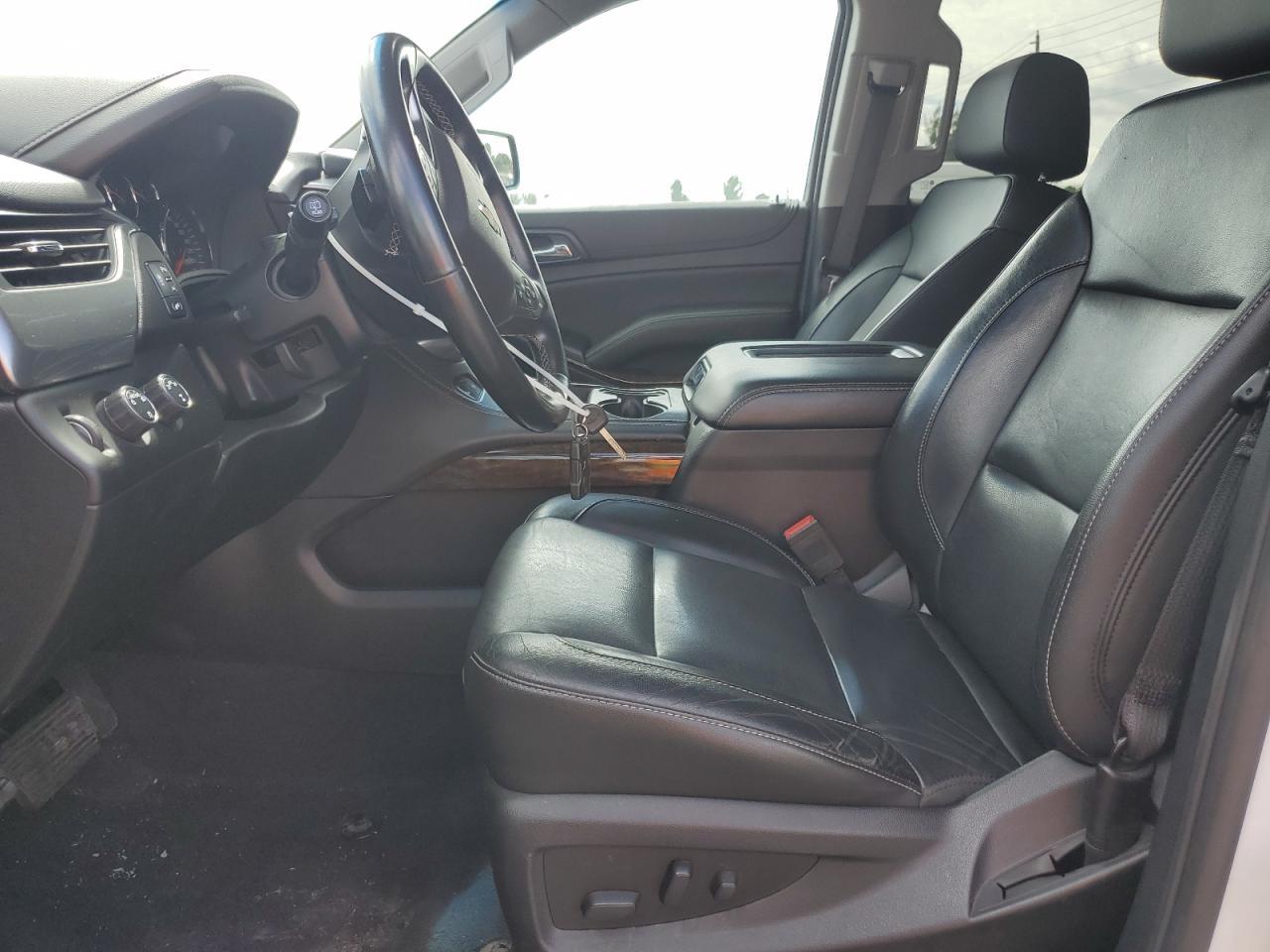 2019 Chevrolet Suburban K1500 Lt - Image 7