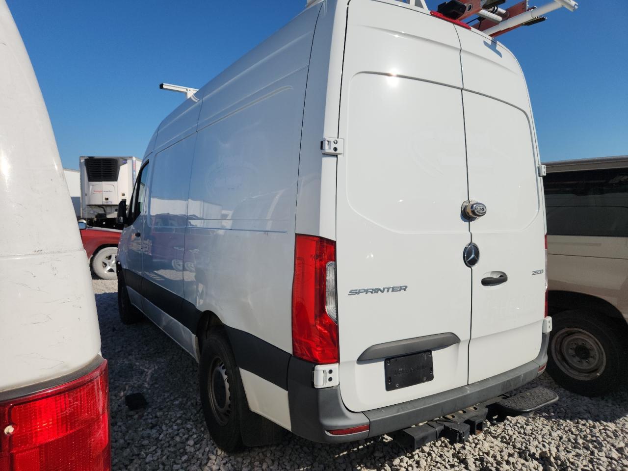 2023 Mercedes-Benz Sprinter 2500 - Фото 2