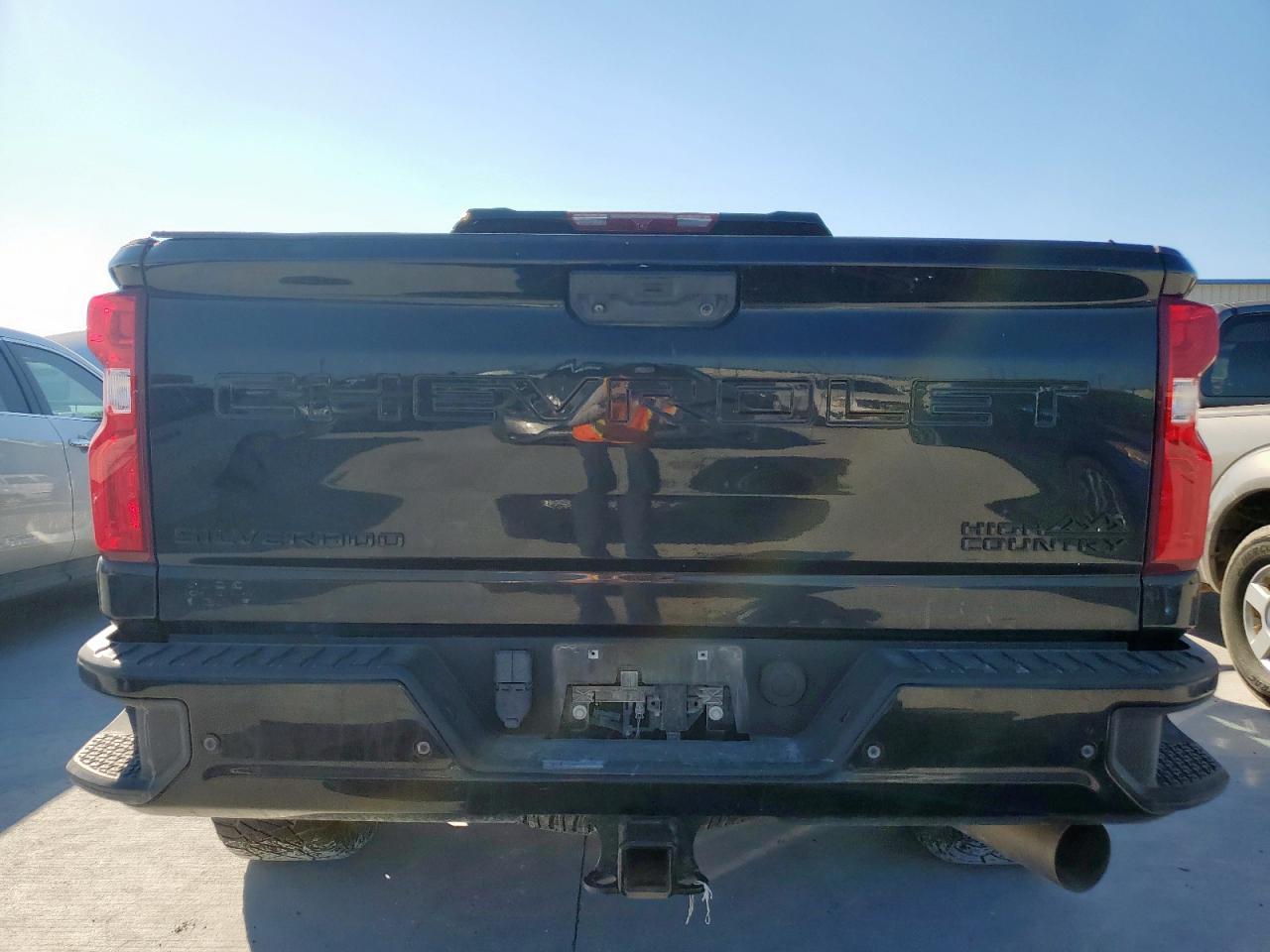 2022 Chevrolet Silverado K3500 High Country - Фото 6