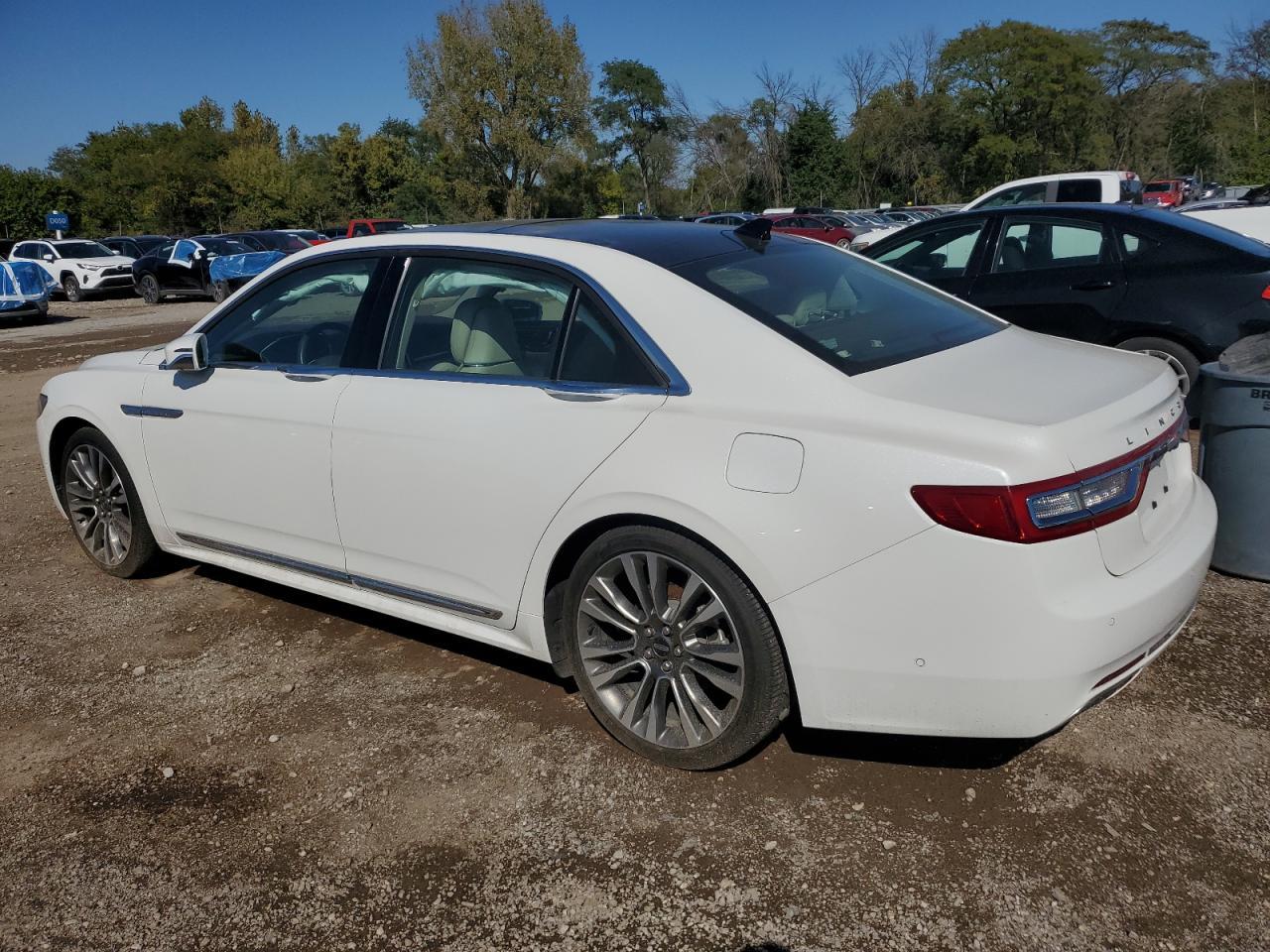 2020 Lincoln Continental Reserve - Фото 2