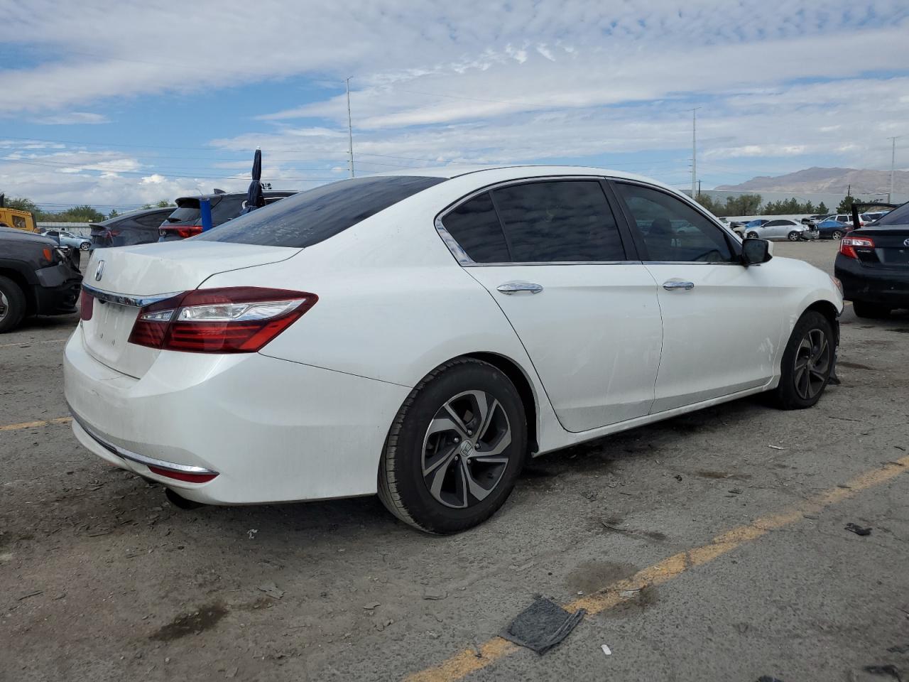 2017 Honda Accord Lx - Фото 3