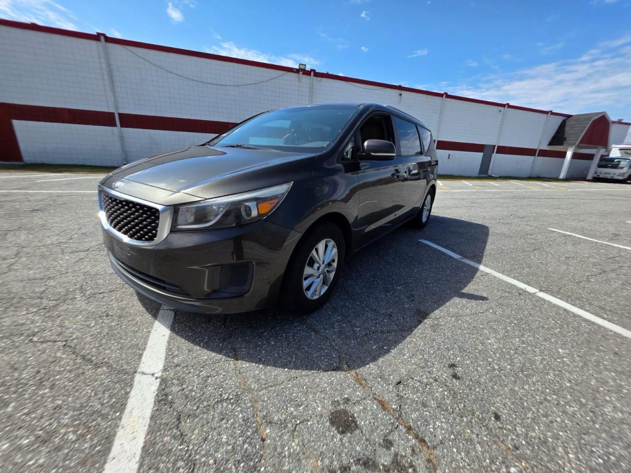 2015 Kia Sedona Lx - Фото 2