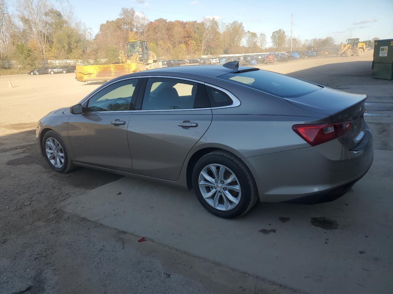 2025 Chevrolet Malibu Lt - Фото 2