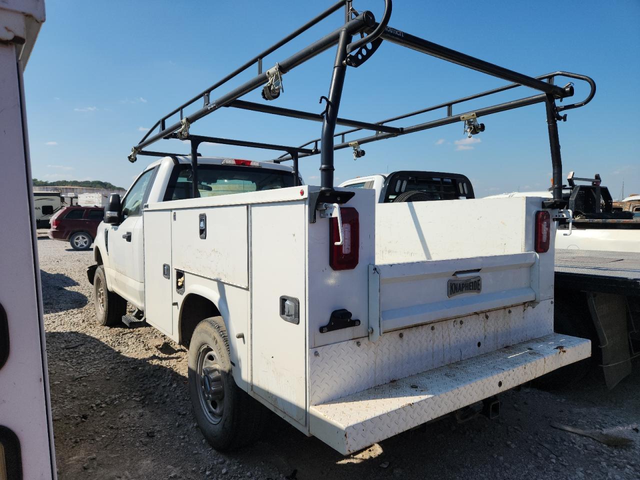 2022 Ford F250 Super Duty - Фото 2