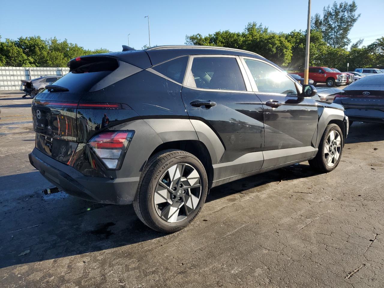 2025 Hyundai Kona Sel - Фото 3