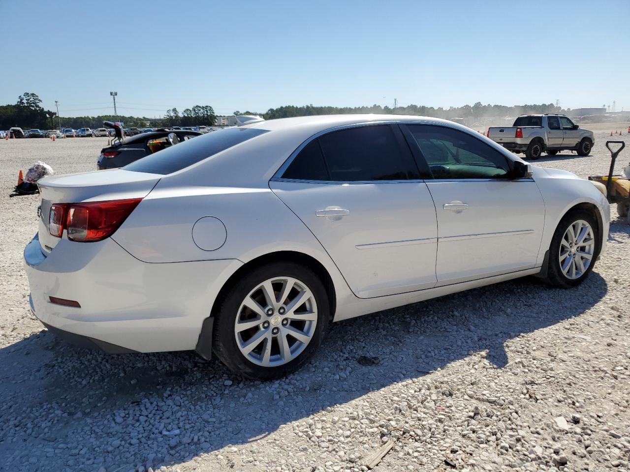 2015 Chevrolet Malibu 2Lt - Image 3