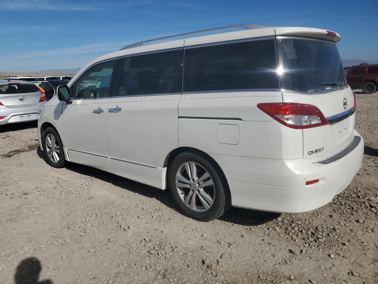 2013 Nissan Quest S - Фото 2
