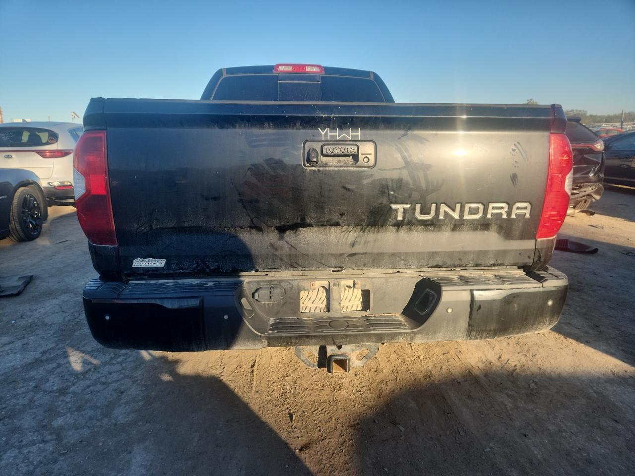 2016 Toyota Tundra Double Cab Limited - Фото 6