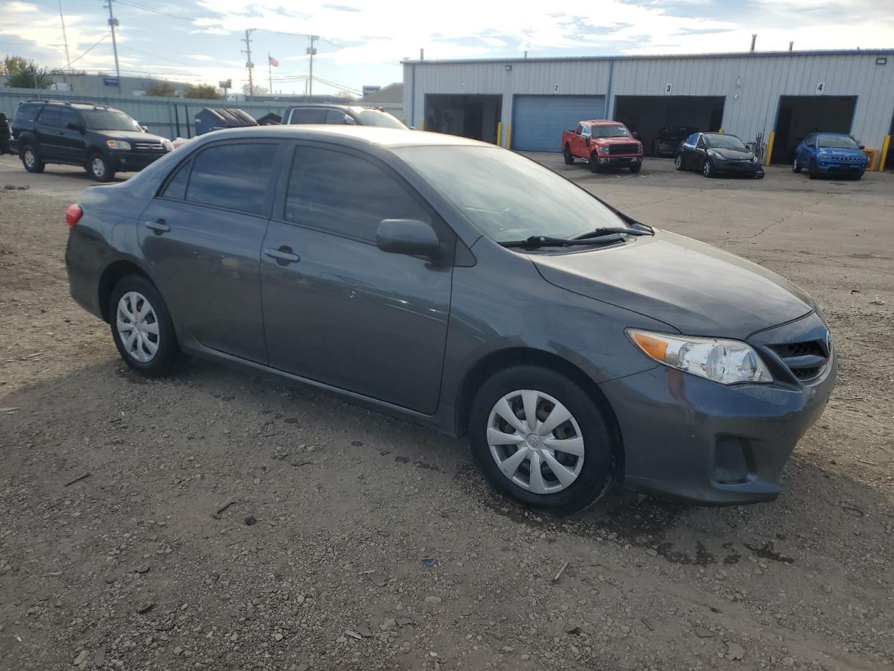 2011 Toyota Corolla Le - Image 4