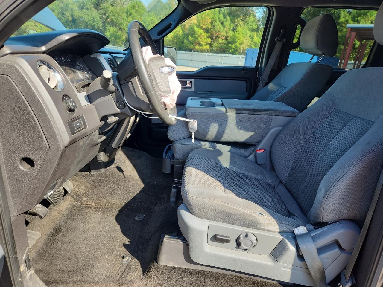 2011 Ford F150 Supercrew - Image 7