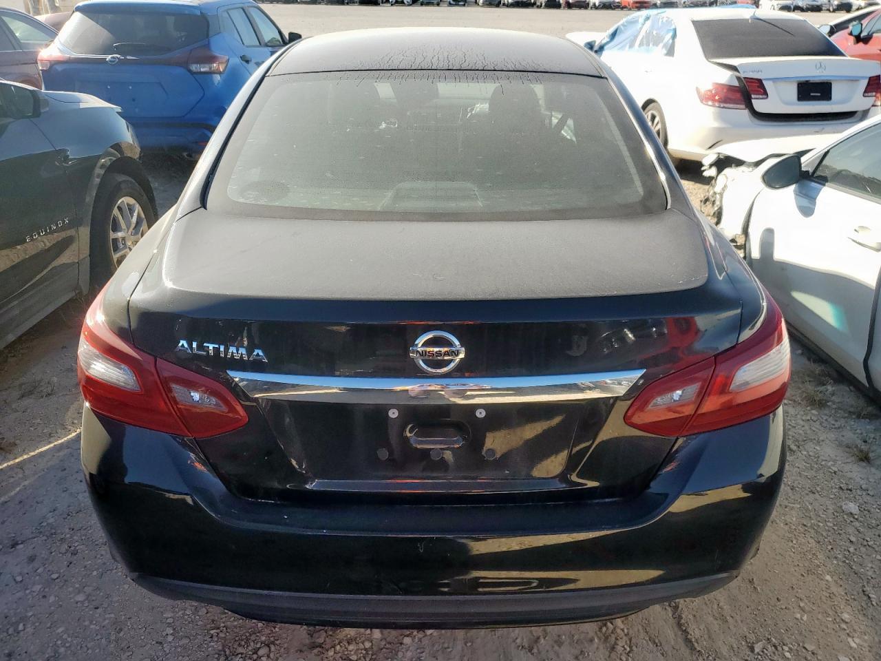 2018 Nissan Altima 2.5 - Image 6
